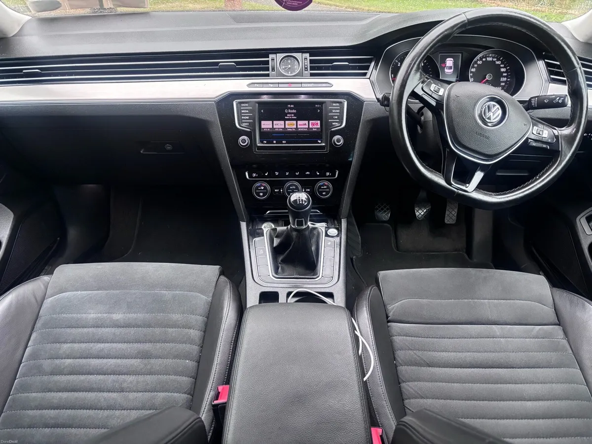 2017 Vw passat 1.6TDI bluemotion nct & tax - Image 4