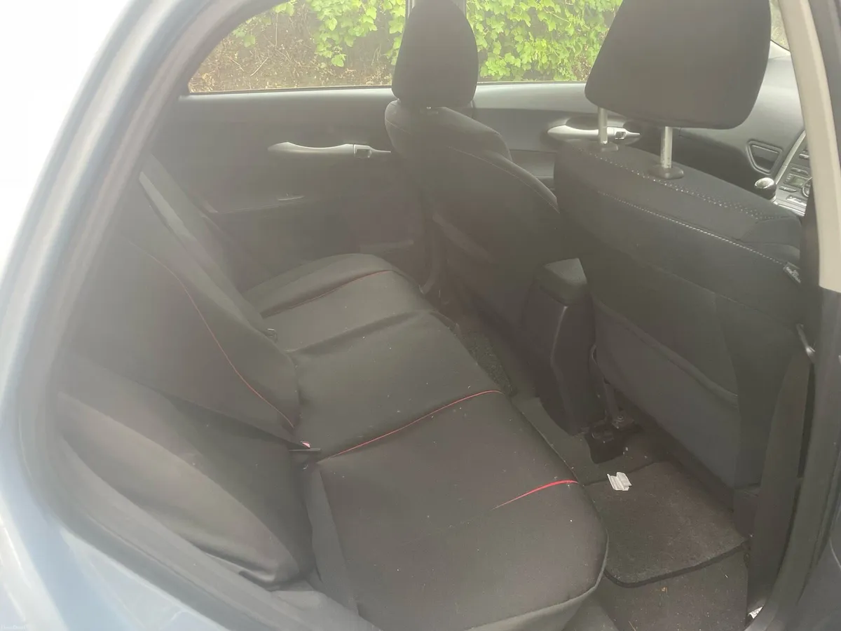 Car - Image 5