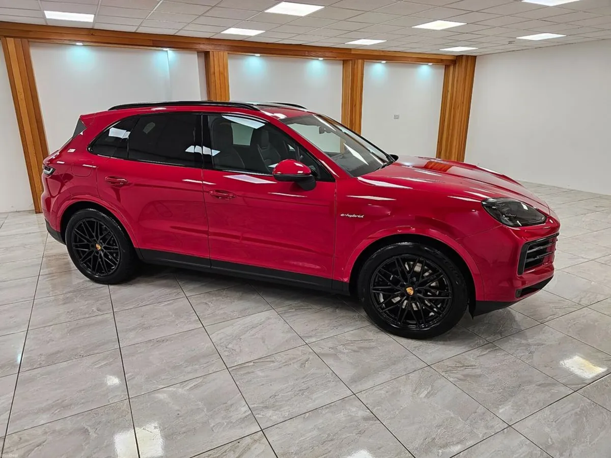 Porsche Cayenne STUNNING COLOUR // NEW MODEL - Image 6