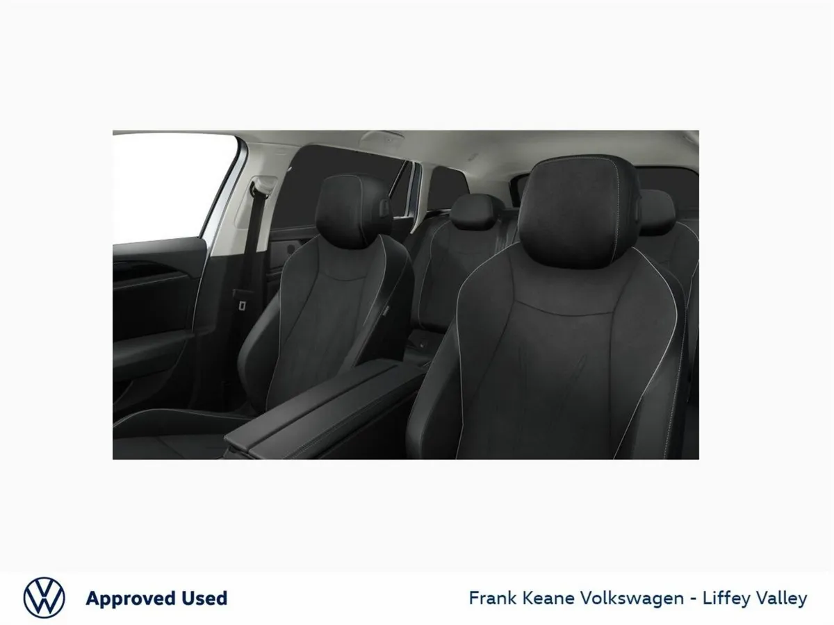 Volkswagen Passat *NEARLY NEW* BUSINESS PHEV 1.5 T - Image 5