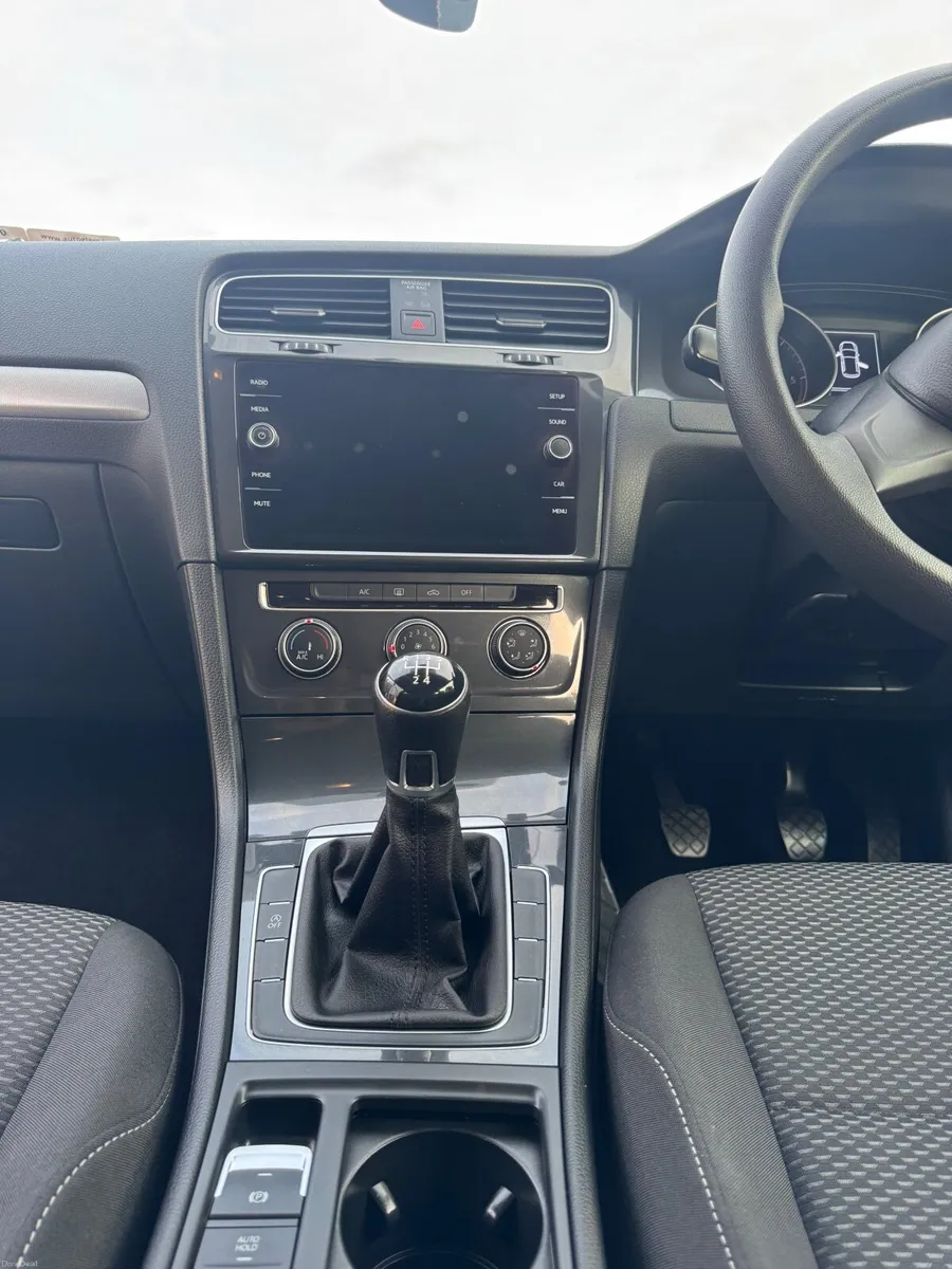 Volkswagen Golf 2020 - Image 5