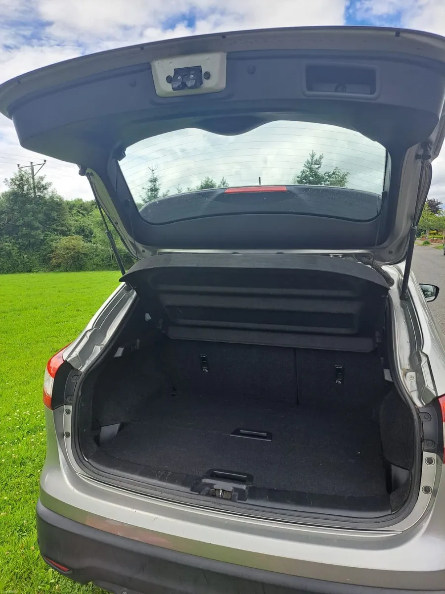 Nissan Qashqai 2015 - Image 2