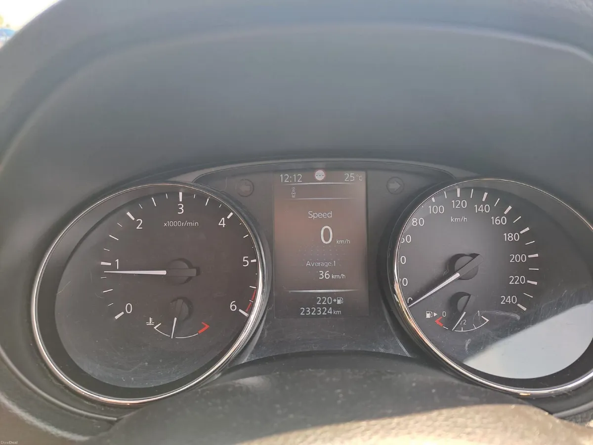 Nissan Qashqai 2015 - Image 3
