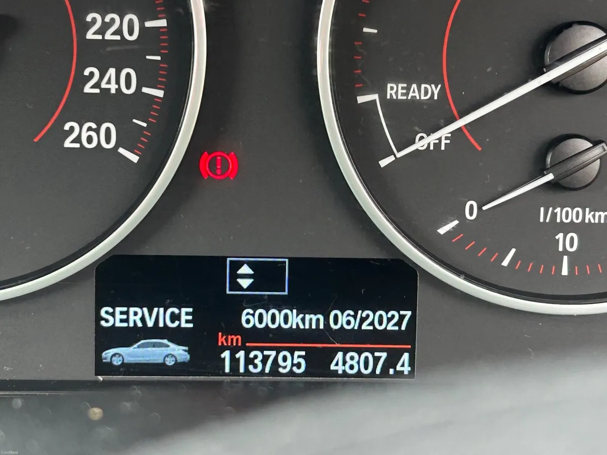 BMW 3-Series 2016 - Image 2