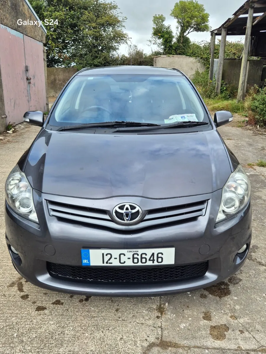 Toyota Auris 1.4 NEW NCT LOW KM - Image 1