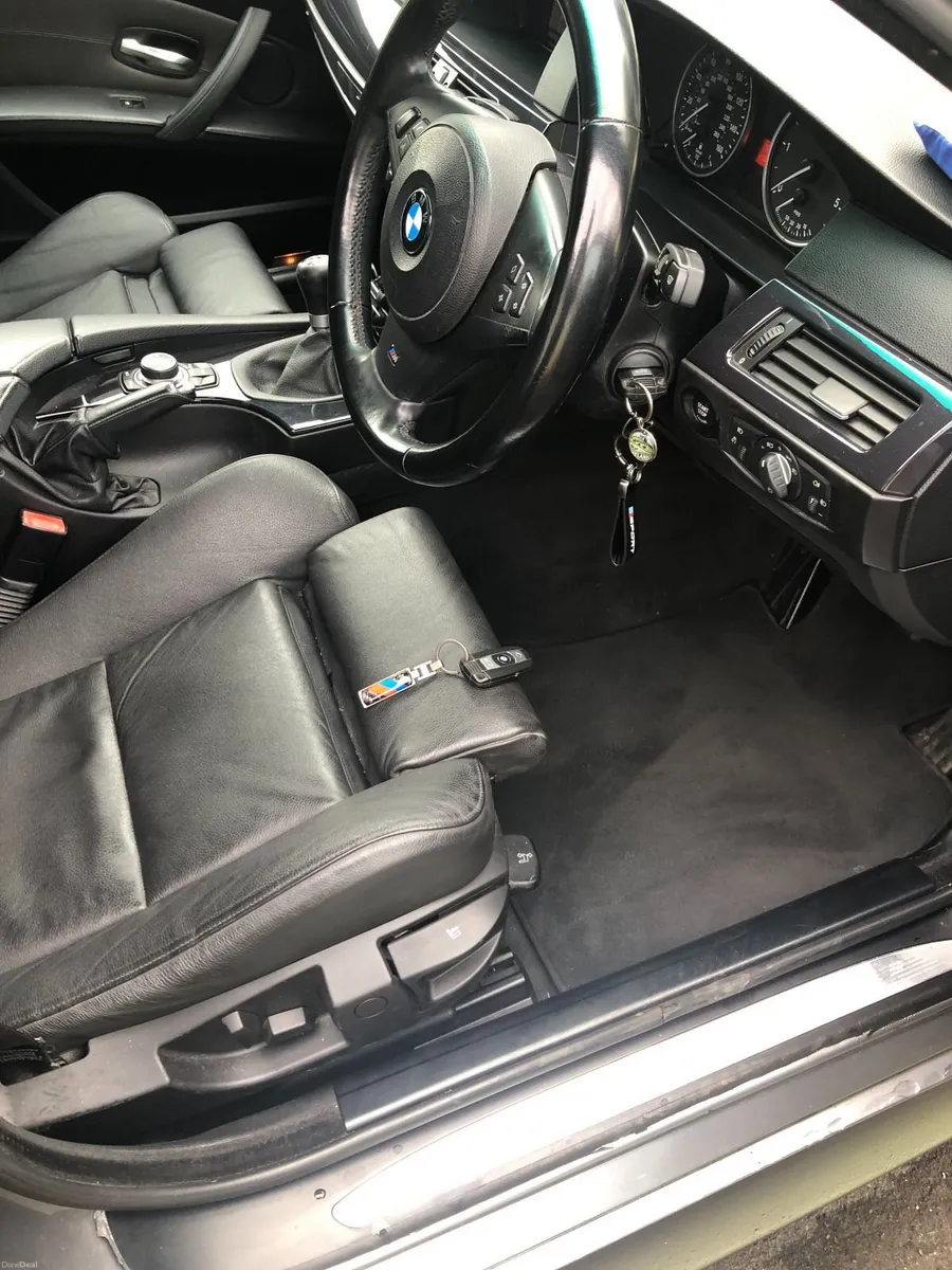 BMW E60  5-Series  2010 M Sport Trim - Image 5