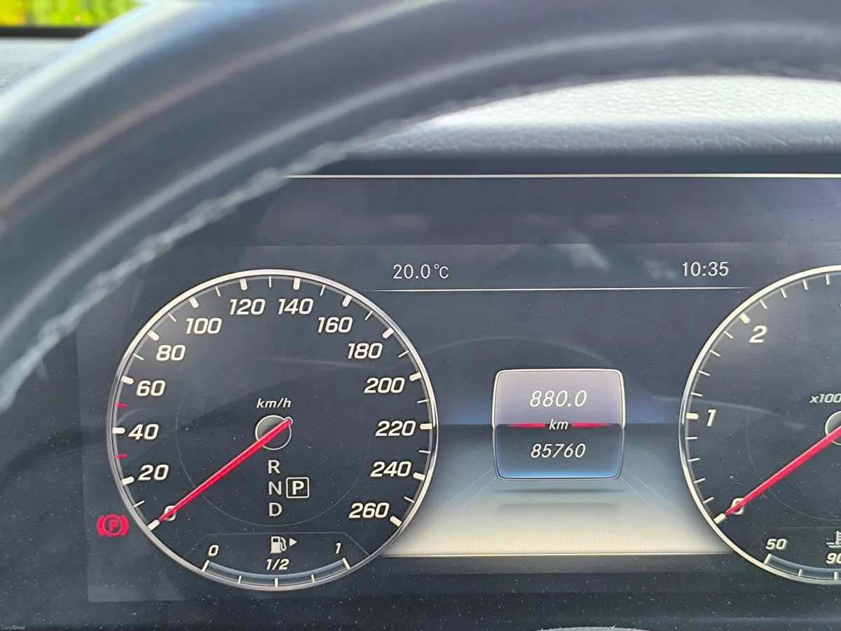 Mercedes-Benz E-Class 2019 - Image 2