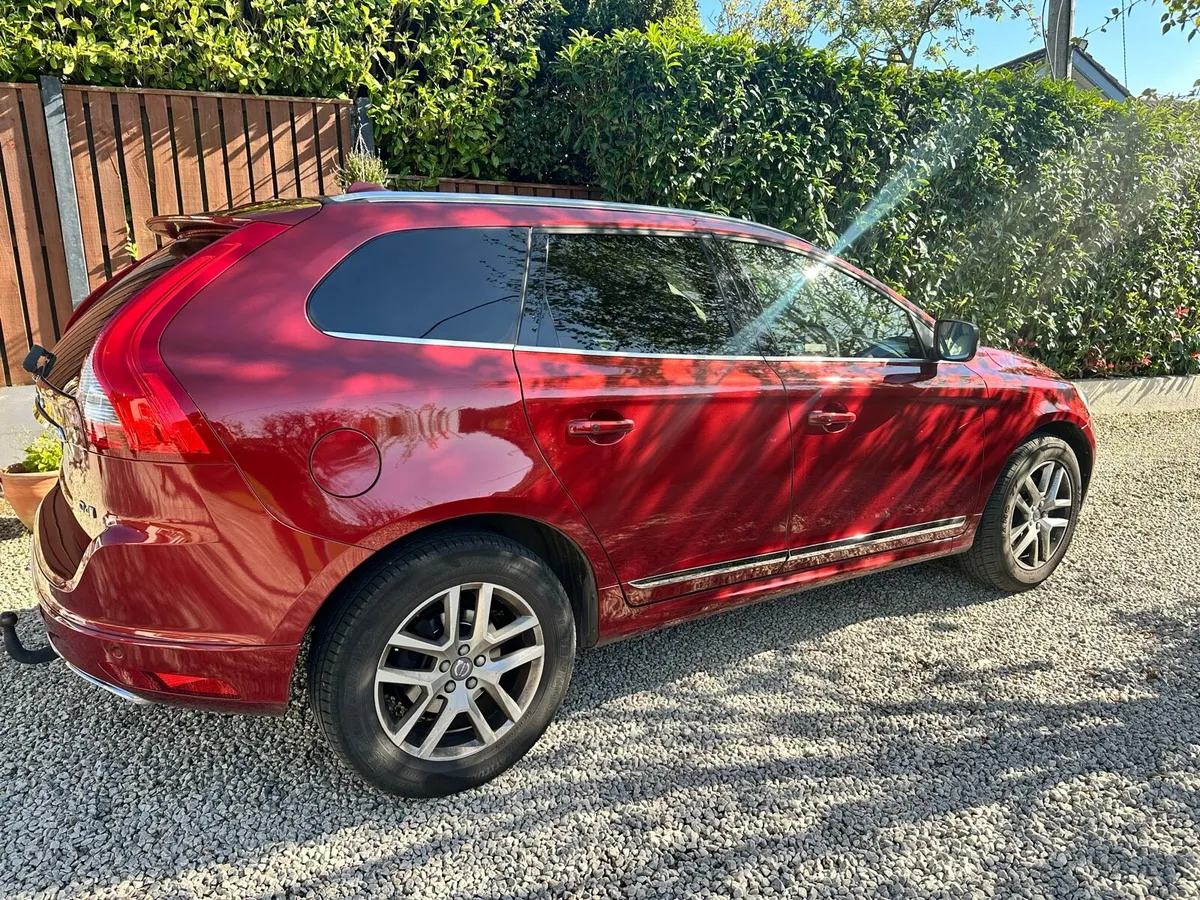Volvo XC60 - Image 1