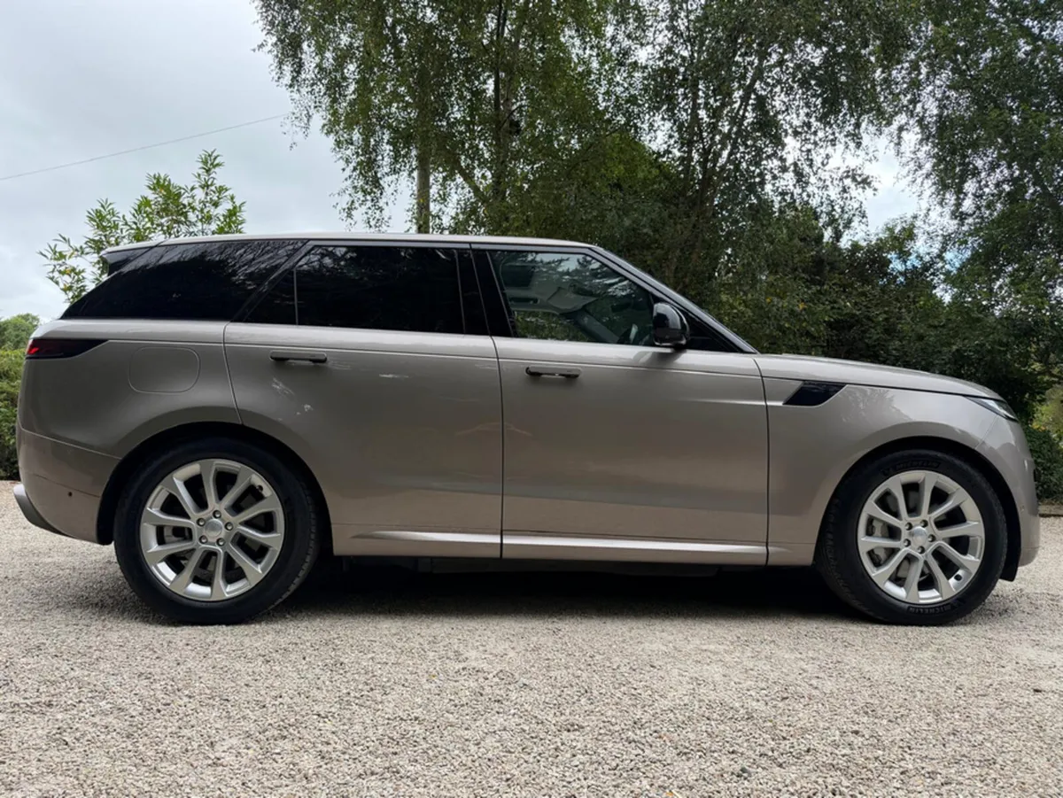 Land Rover Range Rover Sport P440 SE - Image 3