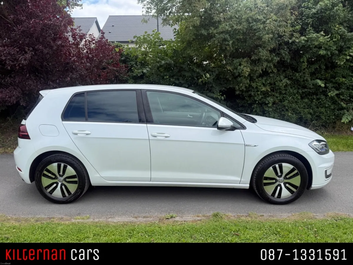 Volkswagen Golf COMFORTLINE E-GOLF 136BHP - Image 2