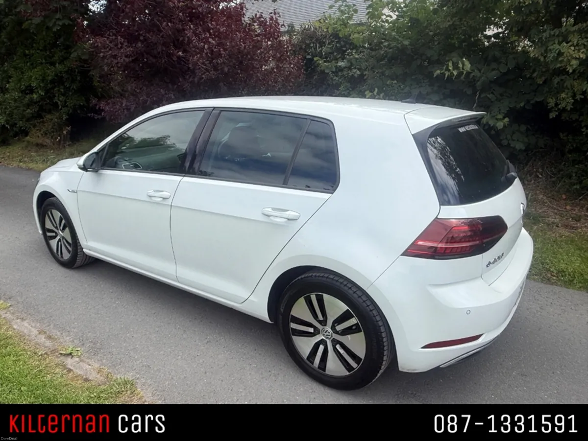 Volkswagen Golf COMFORTLINE E-GOLF 136BHP - Image 6