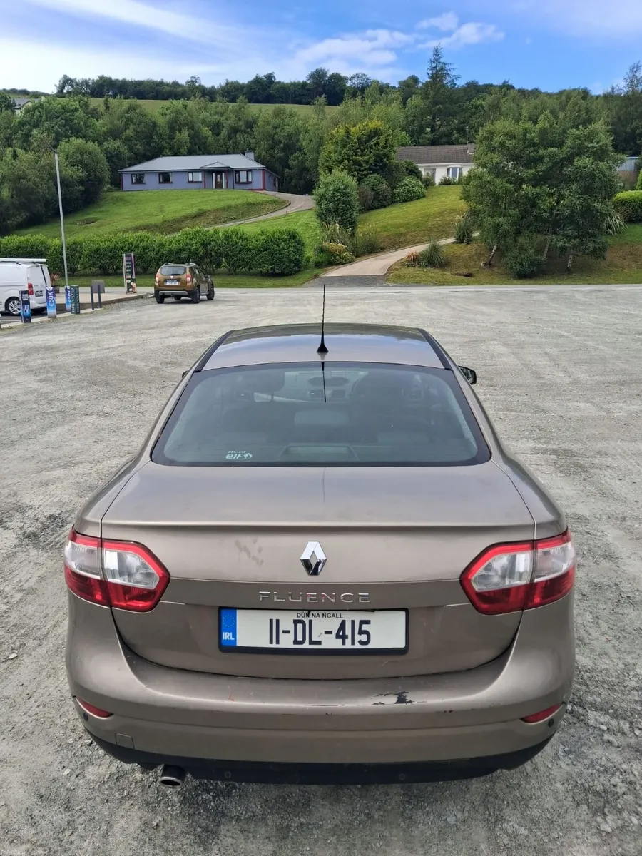 Renault Fluence 2011 - Image 4