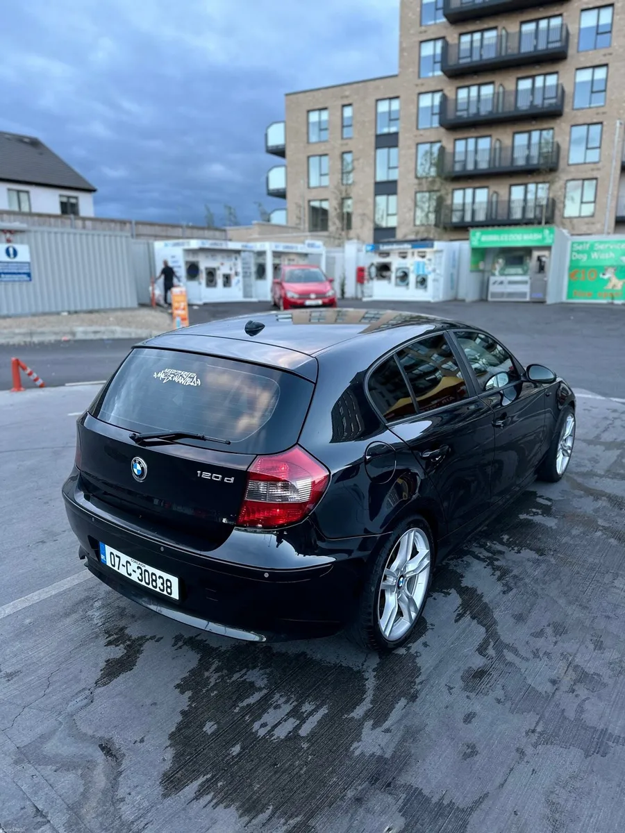 BMW 1 series 2007 E87 120D AUTOMATIC - Image 2