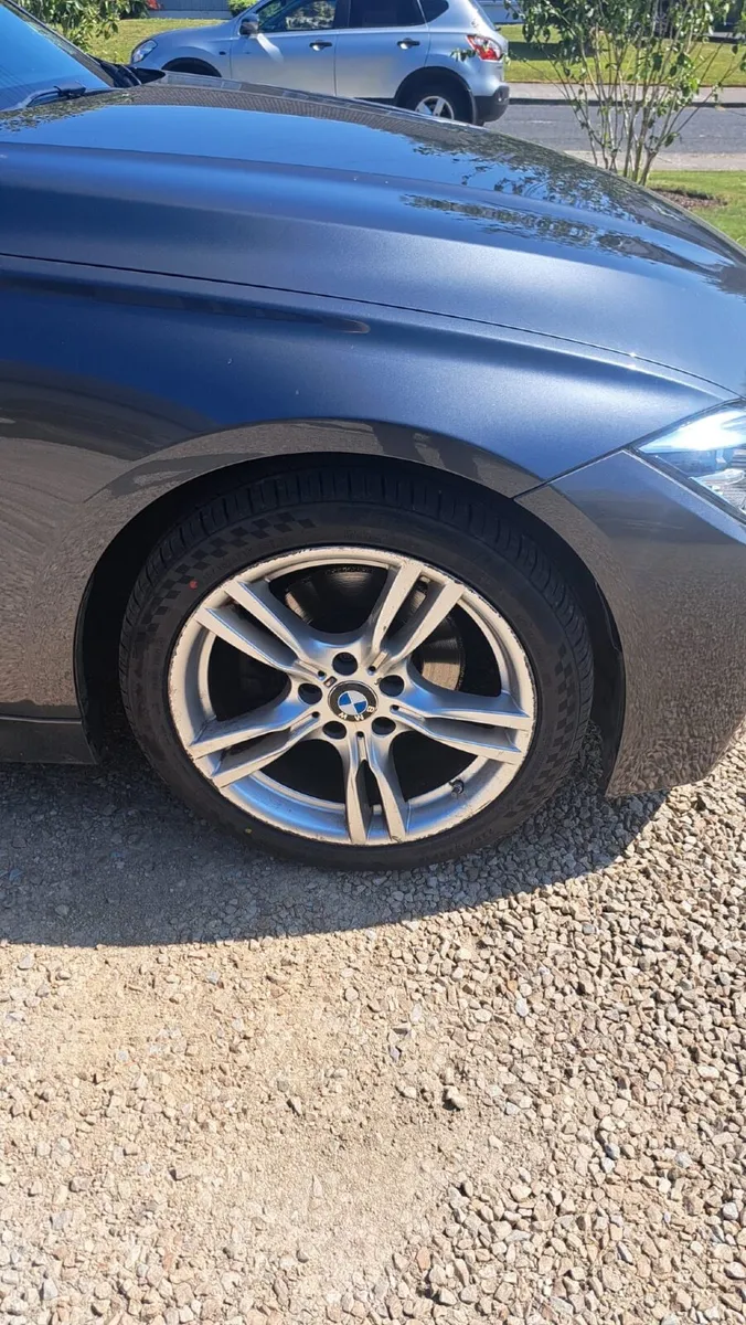 BMW 3-Series 2017 - Image 3