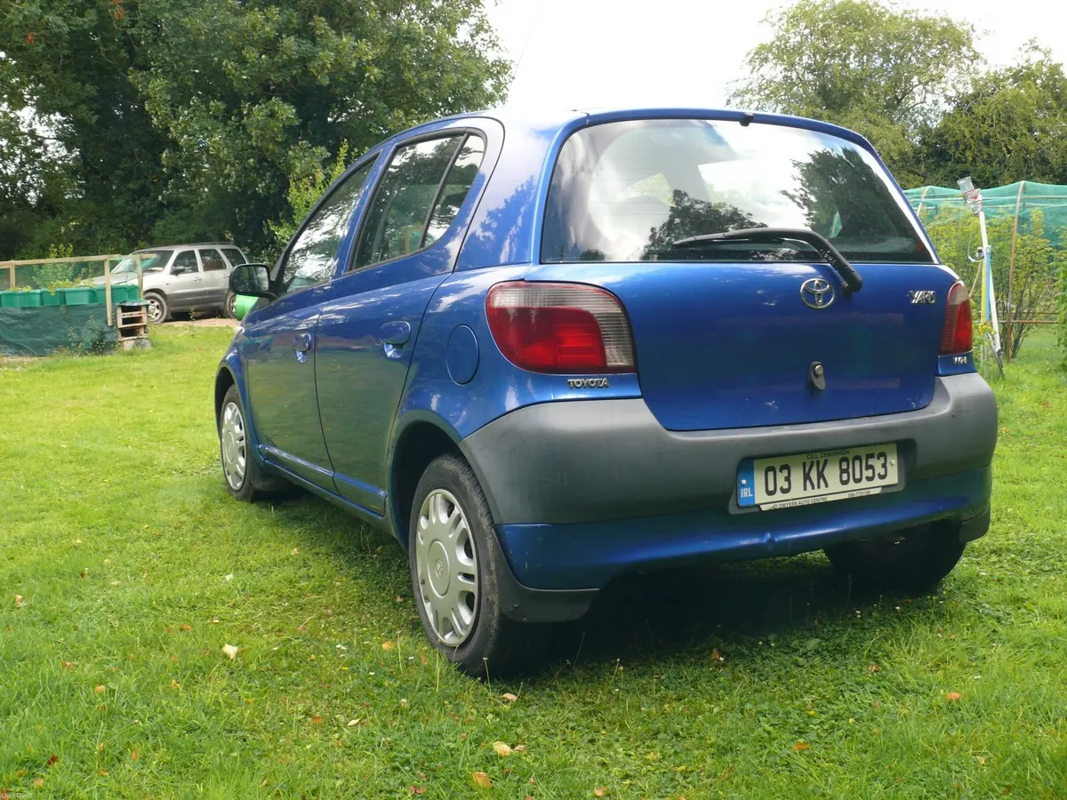 Toyota Yaris 2003 - Image 3