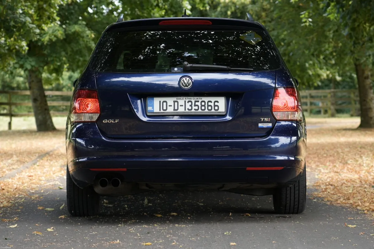 Volkswagen Golf Estate - 2010  - Automatic 1.4L - Image 2
