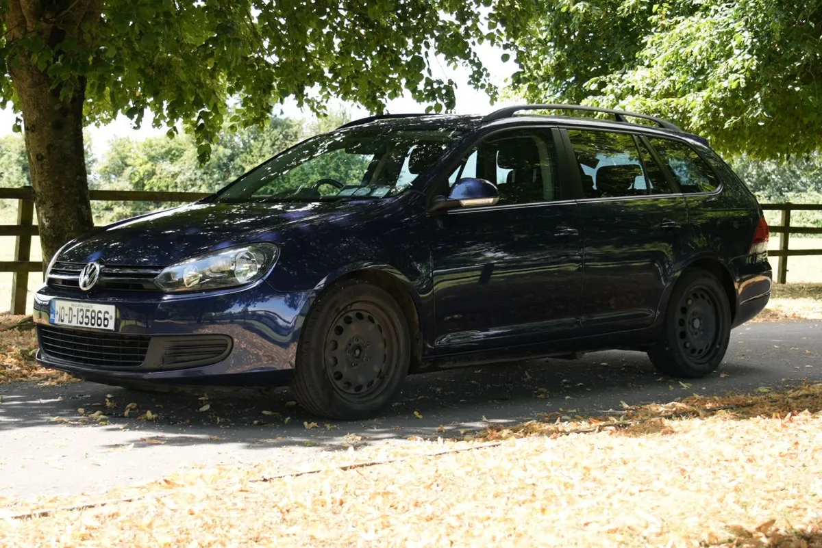 Volkswagen Golf Estate - 2010  - Automatic 1.4L - Image 3