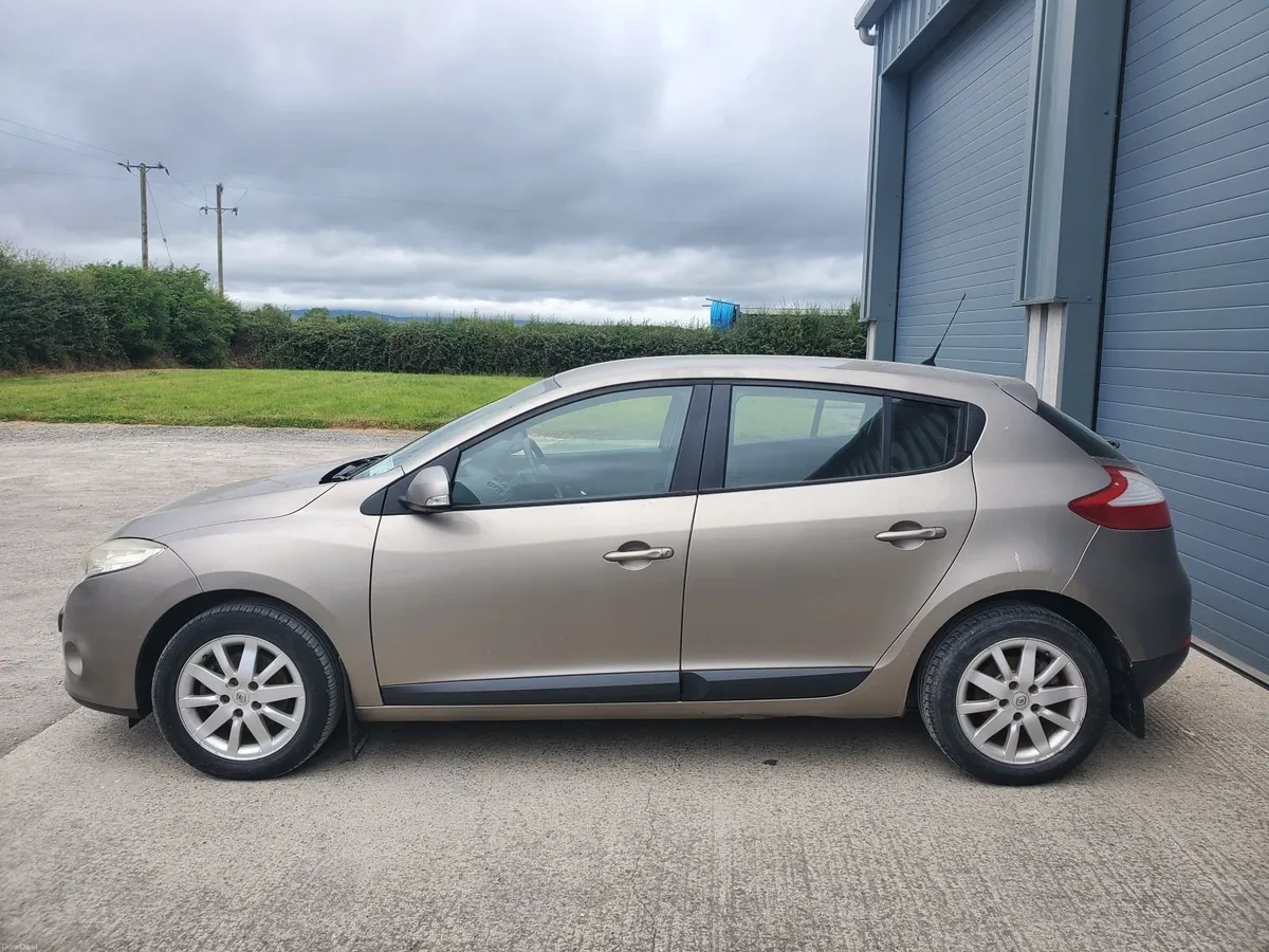 Renault Megane 2010 - Image 4