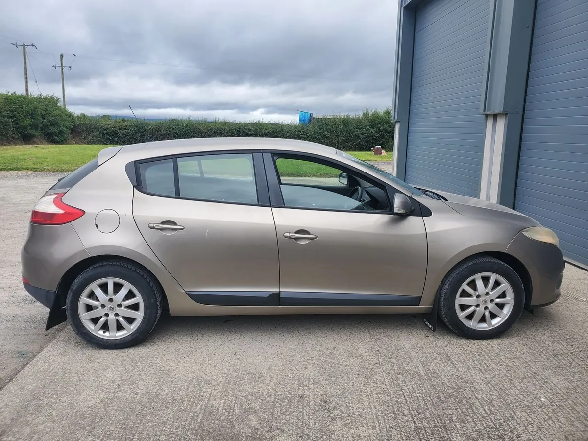 Renault Megane 2010 - Image 6