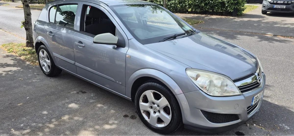 08 Opel Astra - Image 1