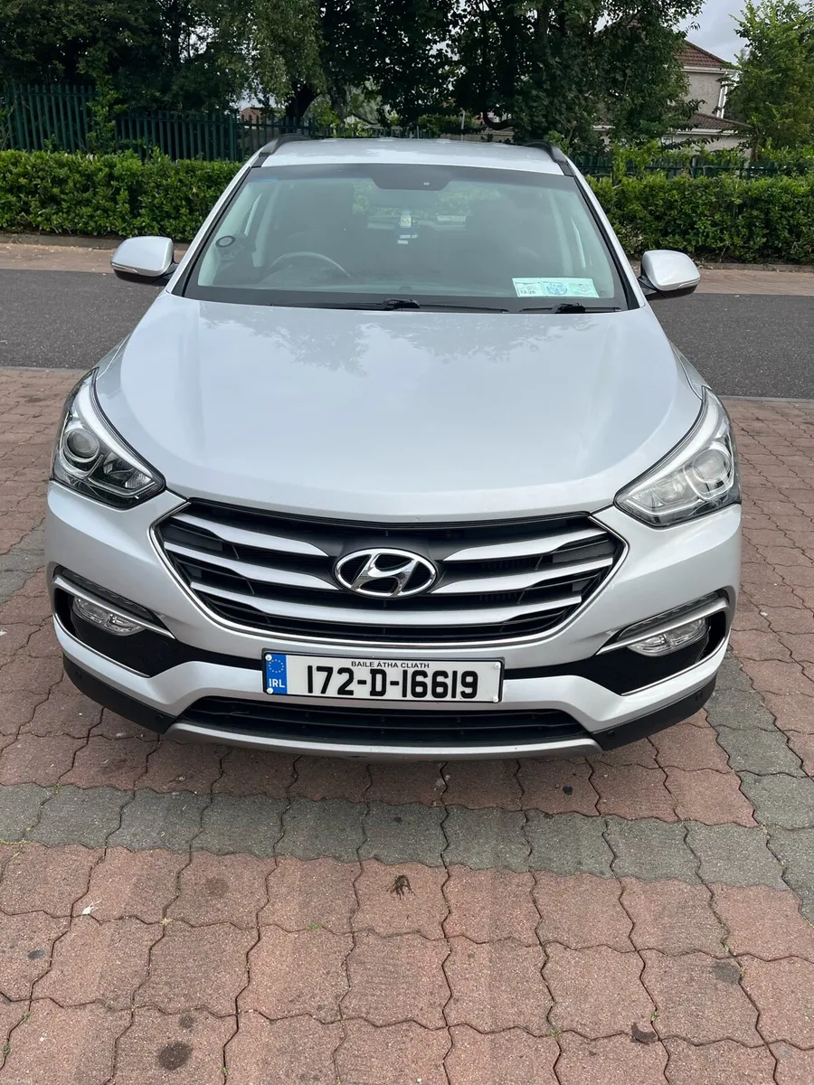 Hyundai Santa Fe 2.2 CRDi, 200BHP, 7 seater - Image 2