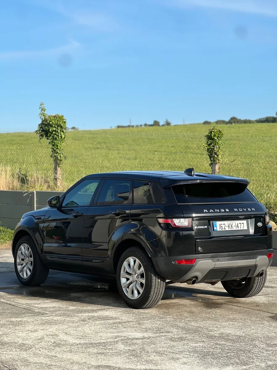 Land Rover Range Rover Evoque 2016 manual - Image 5