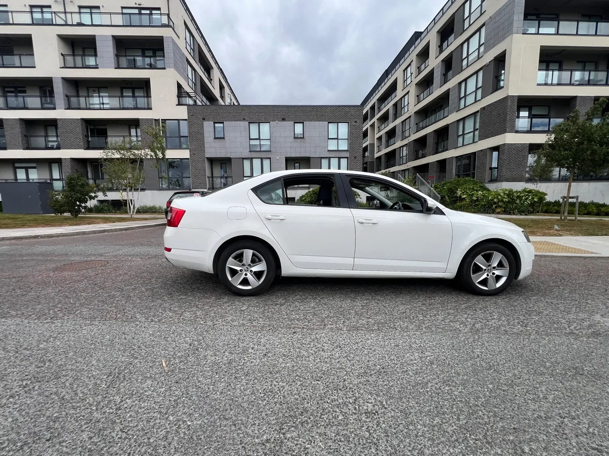 Skoda Octavia 2016 - Image 4