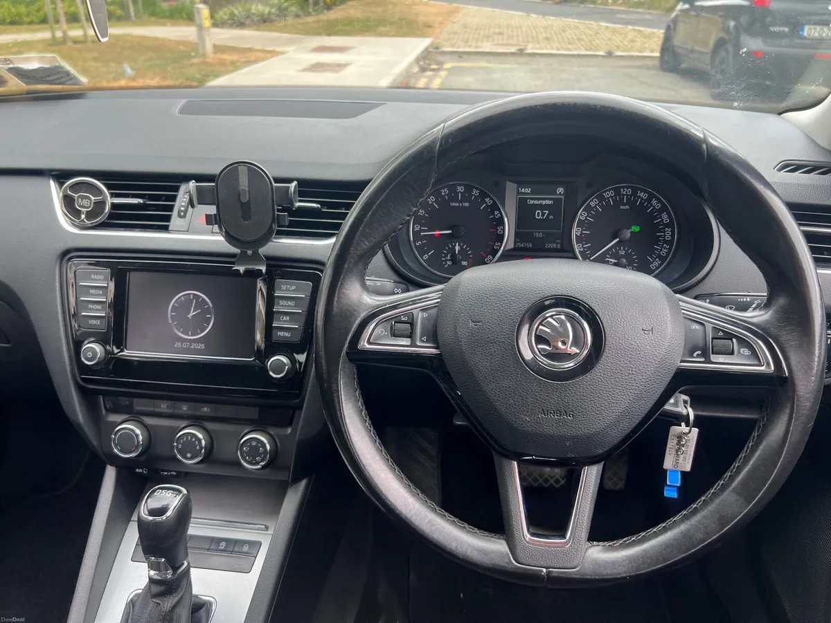 Skoda Octavia 2016 - Image 2