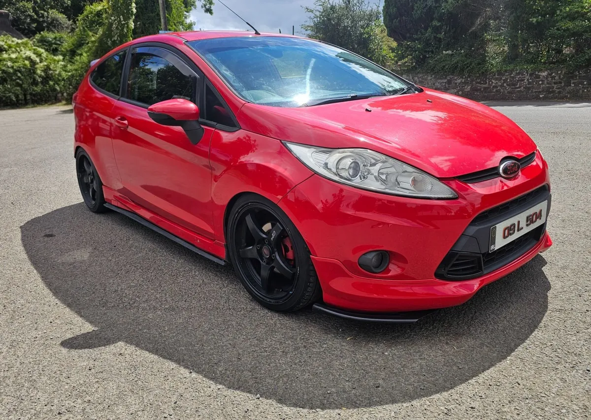 2009 Ford Fiesta Zetec-S 1.6 Ti-VCT (120PS) – Red - Image 1