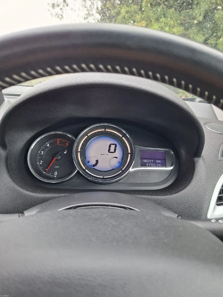 Renault Fluence 2015 - Image 4