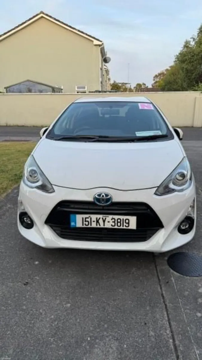 Toyota Aqua 2015 - Image 1