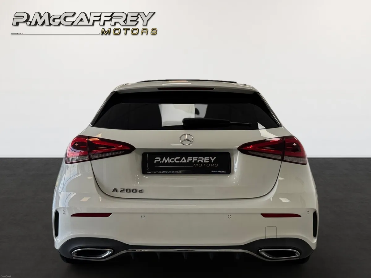 2019 Mercedes-Benz A200 D AMG LINE AUTO SUNROOF - Image 6