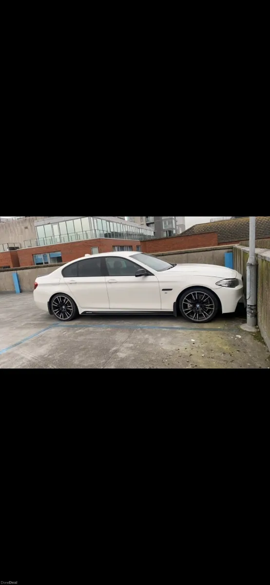 BMW 5-Series 2014 - Image 2