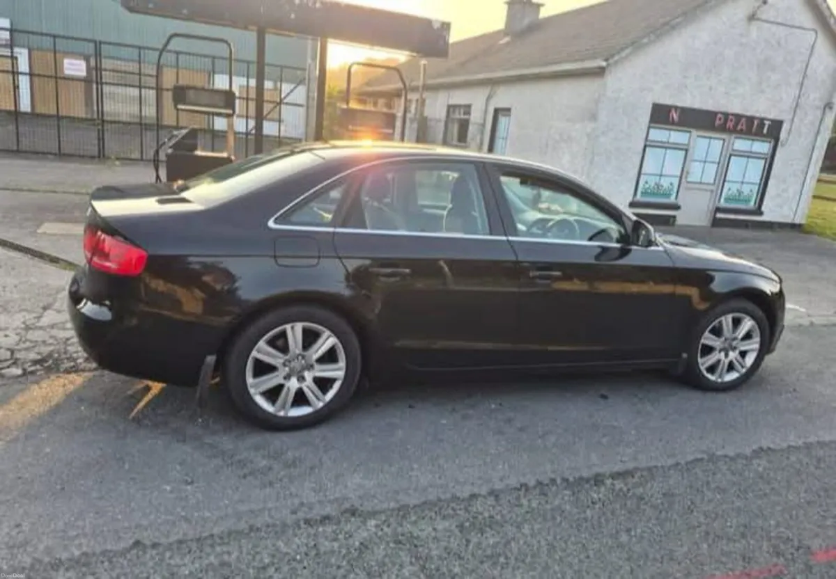 Audi A4 2009 - Image 1
