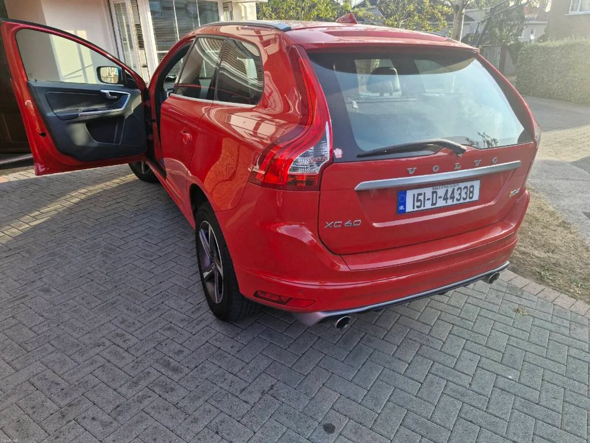 Volvo xc60 R design lux 2015 - Image 4