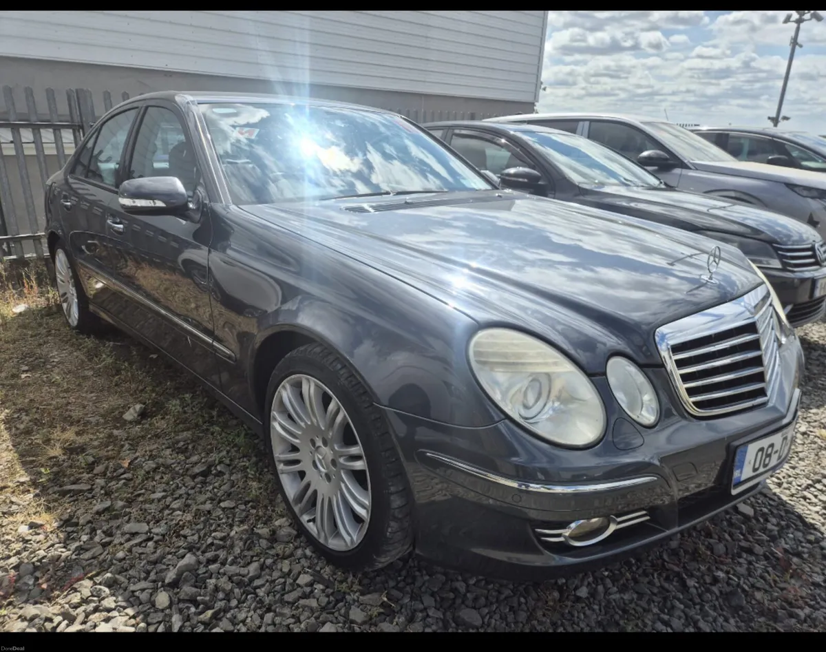 Mercedes-Benz E-Class 1.8 CompressorAuto - Image 1