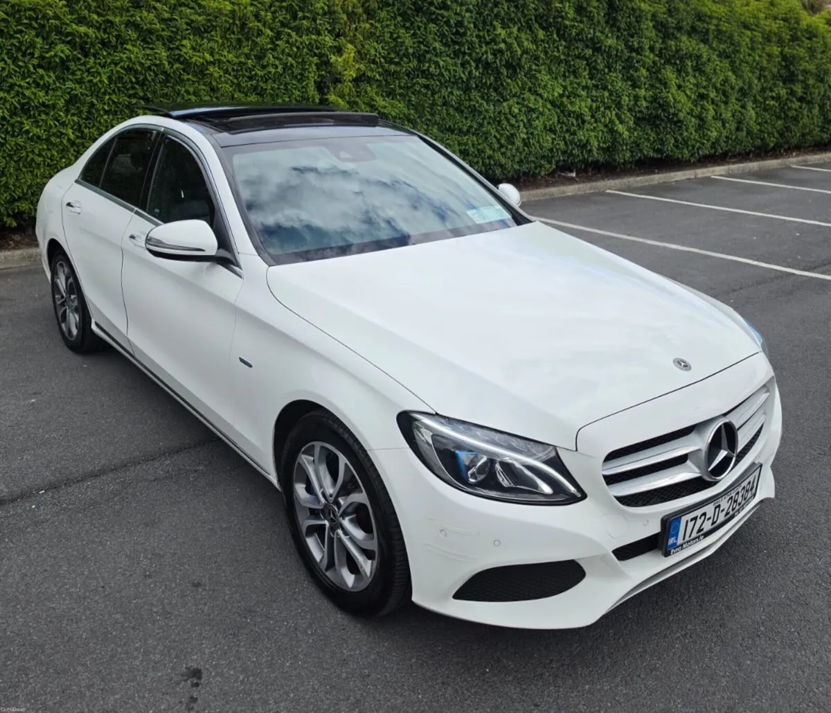 Mercedes C350e 2017 Sport Premium Plus - Image 2