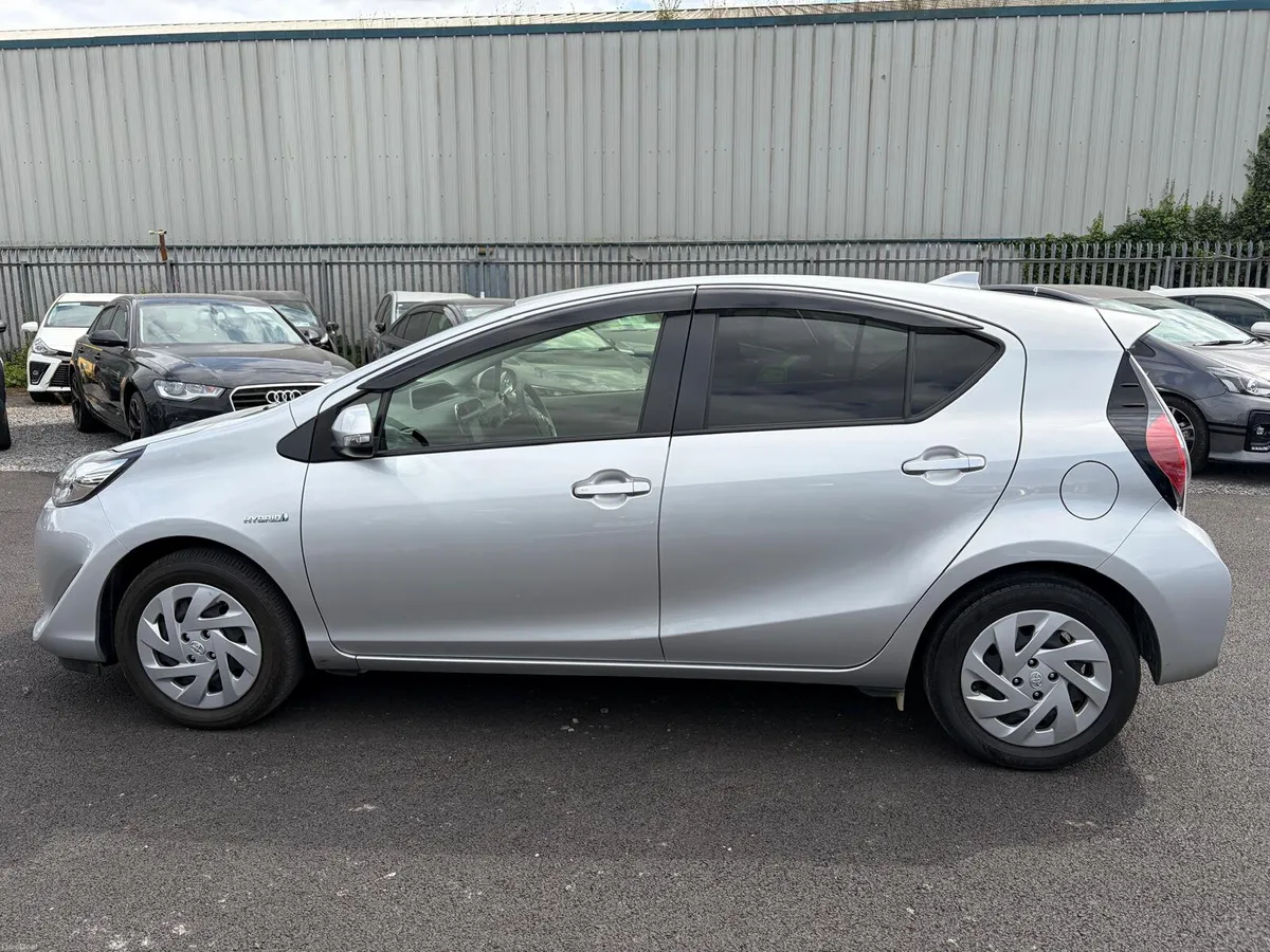 2017 Toyota Aqua Hybrid 1.5 Automatic – NEW NCT - Image 4