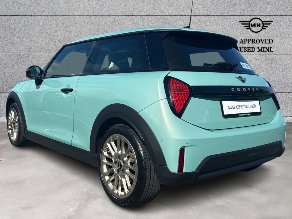 Mini Cooper Cooper C 3 Door - Image 2