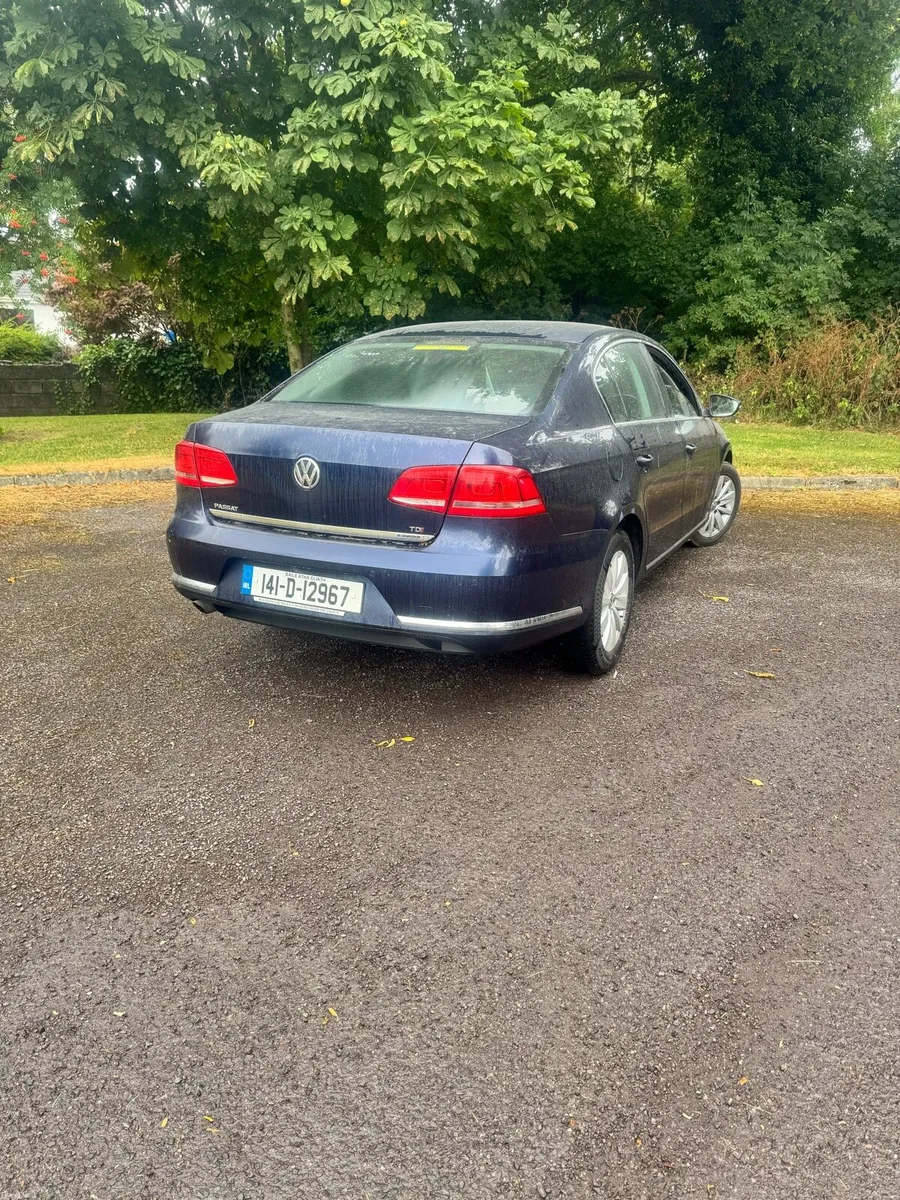 141 Volkswagen Passat-Full Service- Mint Condition - Image 3