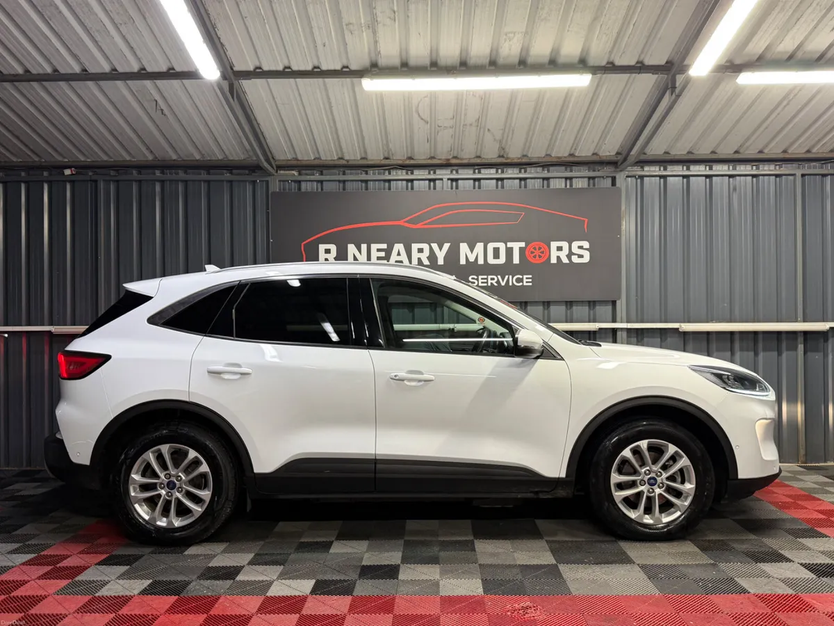 2024 Ford Kuga 2.5 Duratec 225PS PHEV Titanium Aut - Image 4