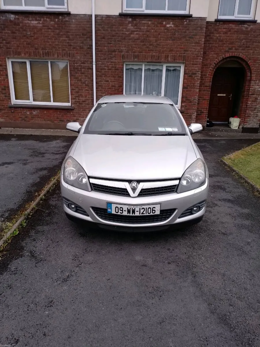 Vauxhall Astra - Image 1
