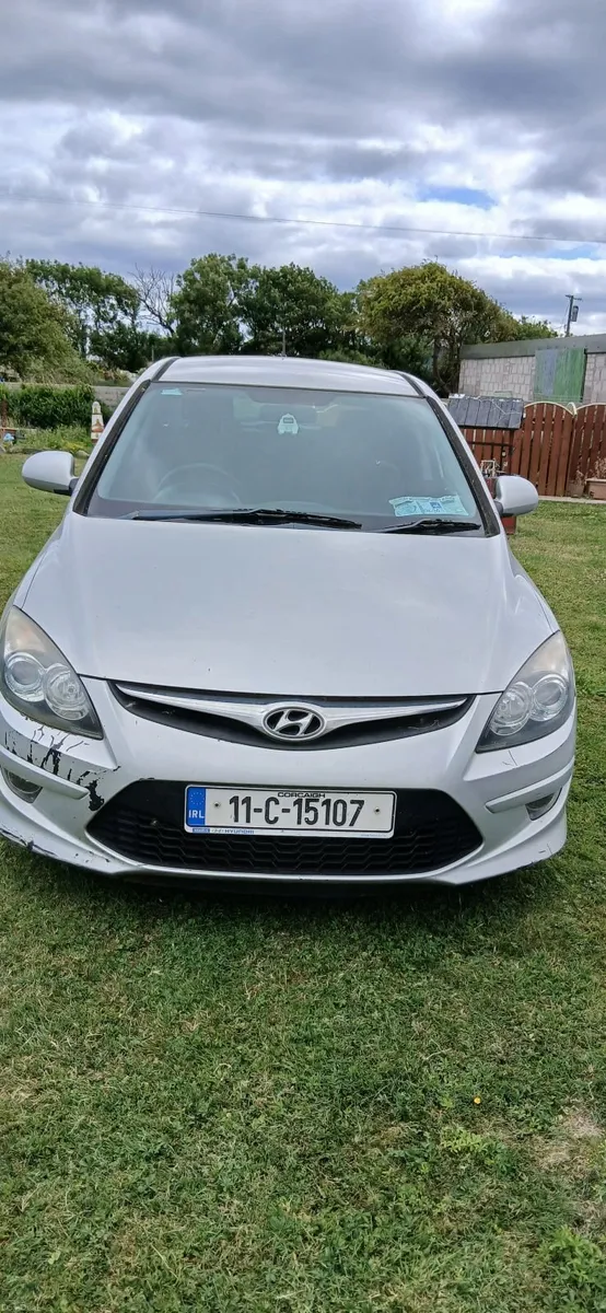 Hyundai i30 2011 - Image 2