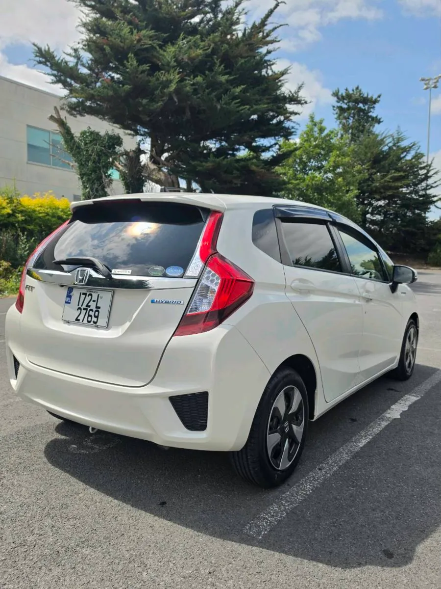 Honda Fit 1.5Hybrid petrol Auto - Image 4