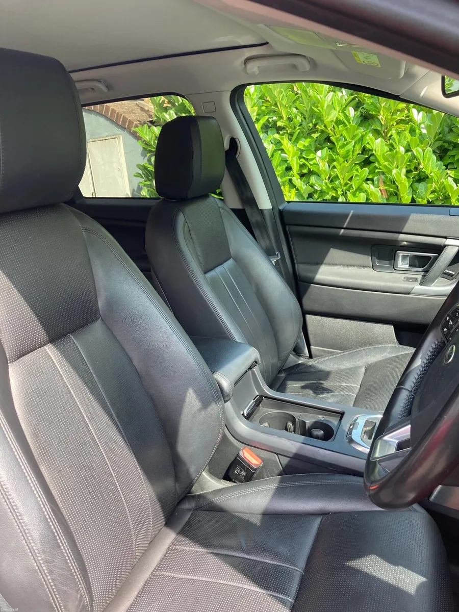 Land Rover Discovery Sport 2018 “Black” - Image 6