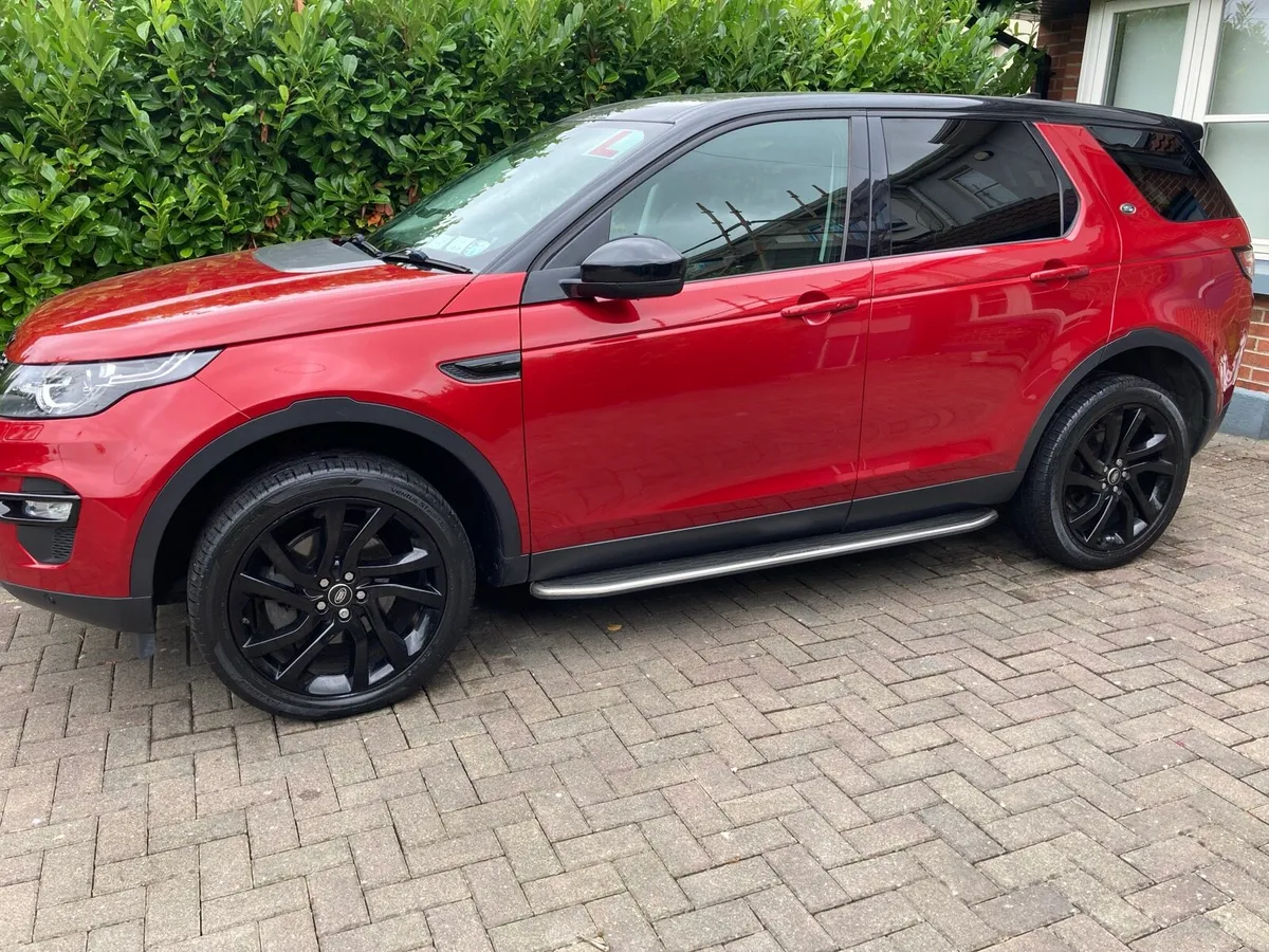 Land Rover Discovery Sport 2018 “Black” - Image 2