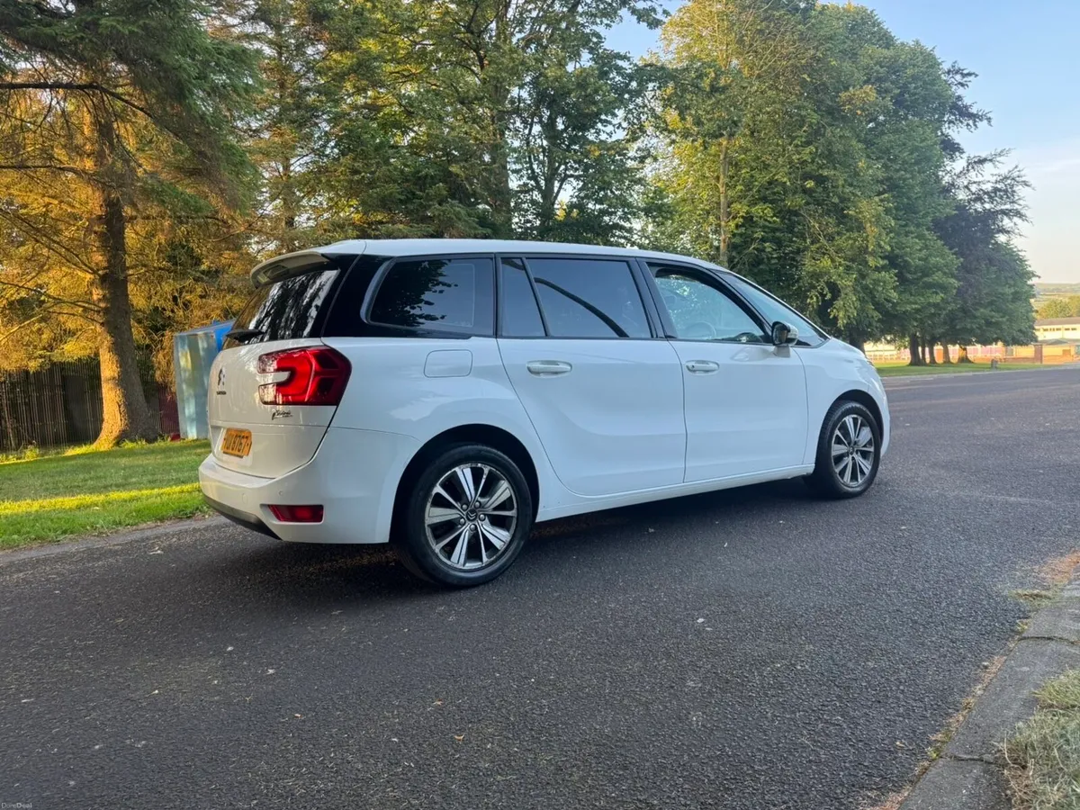 2016 Citroen C4 Grand Picasso 7 Seats - Image 3