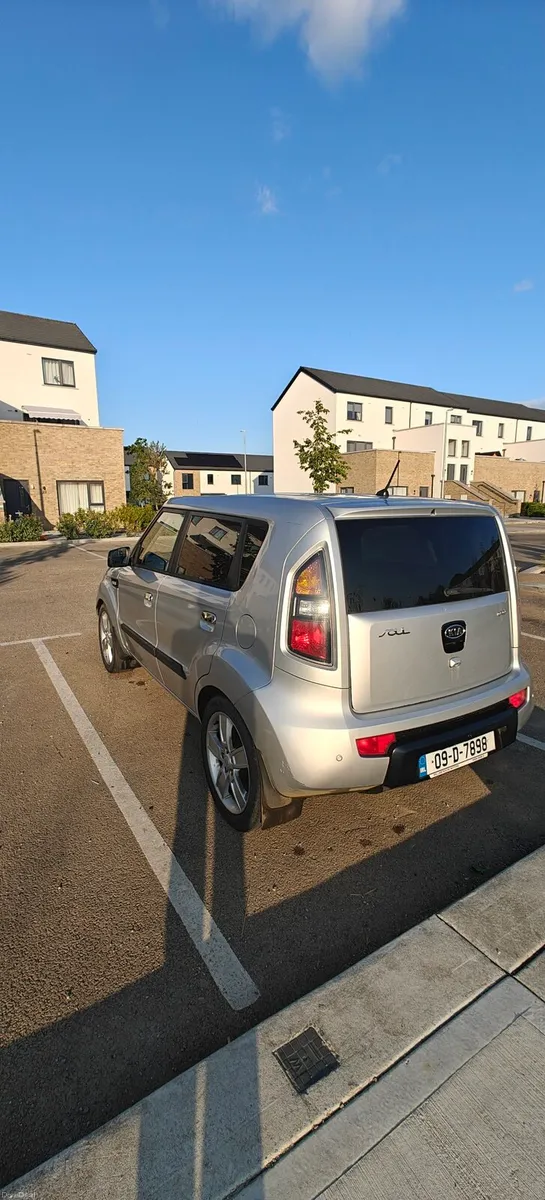 Car - Image 2