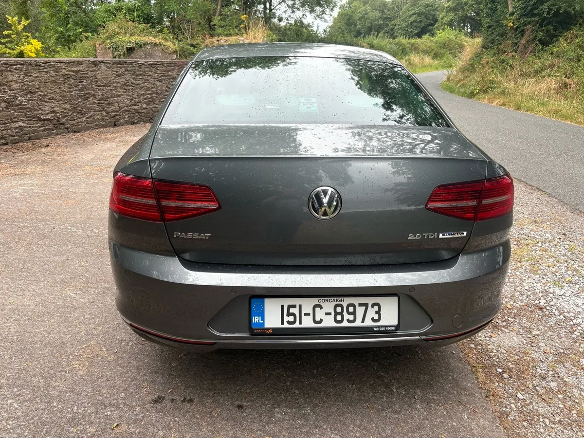VOLKSWAGEN PASSAT 2.0 HIGHLINE  LEATHER /SUNROOF - Image 6