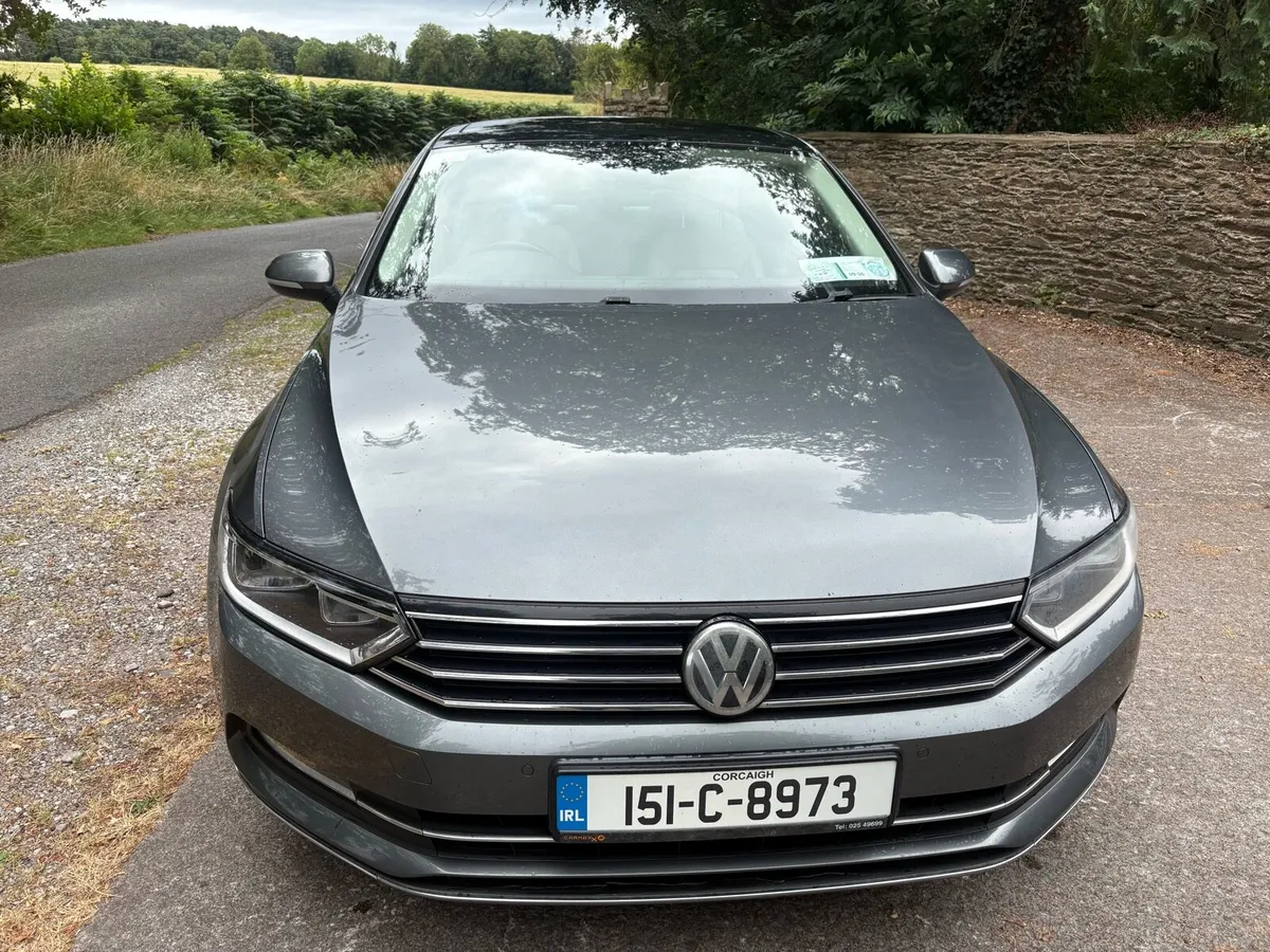 VOLKSWAGEN PASSAT 2.0 HIGHLINE  LEATHER /SUNROOF - Image 2